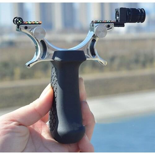 New precision slingshot that can be used at night. The powerful outdoor hunting slingshot uses flat rubber bands slingshot