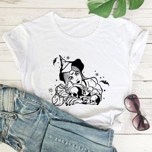 Witch And Skulls T-shirt Mystical Witchy Woman Tshirt Aesthetic Halloween Party Goth Top Tee Shirt