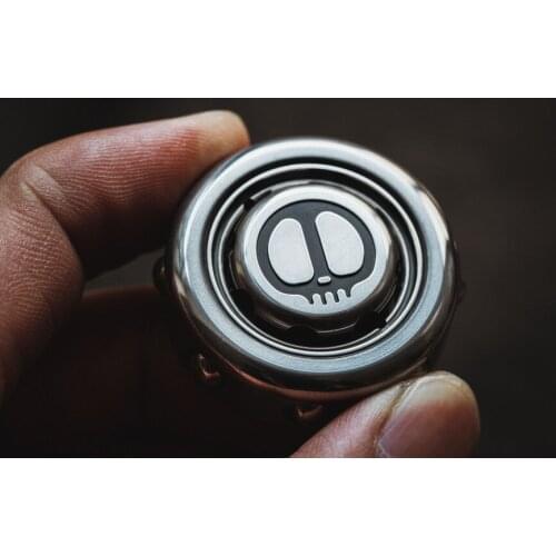 LAUTIE SAM Ring Gyro Devils Son Fingertip Decompression EDC Finger Rotation Black Technology Toy