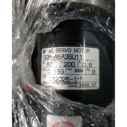 SGM-A5A3SU11 servo motor , used in good condition . 85% appearance new , good working , free shipping