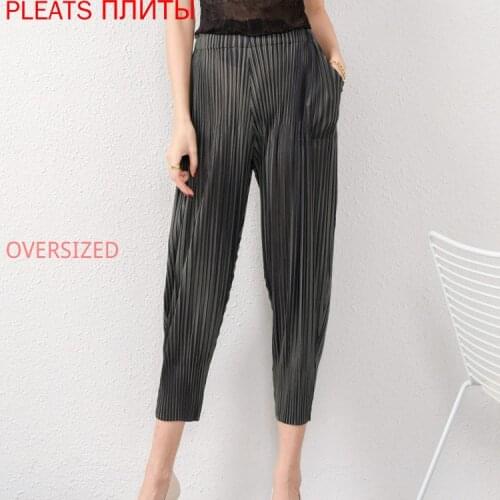 Miyake Pleated Casual Pants Womens New Fashion Loose Large Size Simple and Comfortable Two-color Nine-point Harem Pants