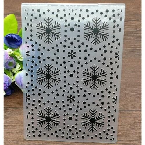 PLASTIC EMBOSSING FOLDER snowflakes winter DIY scrapbook album card gift packing decoration cutting dies paper craft