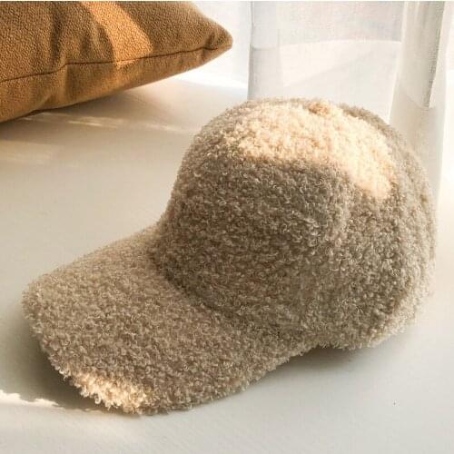 Unisex 2020 Winter Outdoor new fleece faux fur Adjustable Caps winter warm baseball sport caps men&women fashion Cute