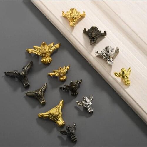 4Pcs Box Corner Protector Retro Bronze Wood Case Storage Box Leg Corner Bracket