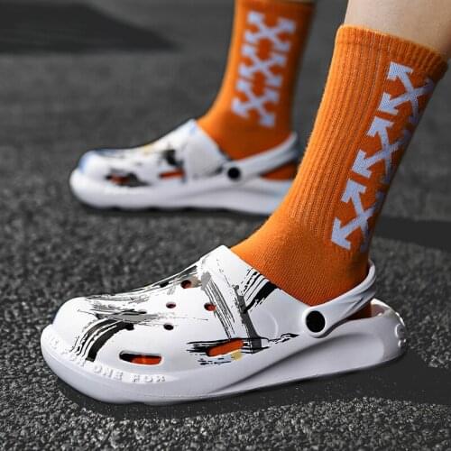 Off-Bound Summer Men Slippers Outdoor Clogs Garden Shoes Beach Sandals Quick Dry Massage Indoor Home Shoes Bathroom Slides