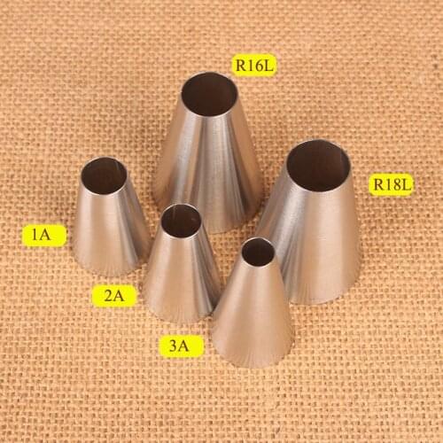 5Pcs Icing Piping Pastry Nozzles Kitchen Accessories Stainless Steel Round Cream Cake Decorating Tools Pastry Bag Cake Tools