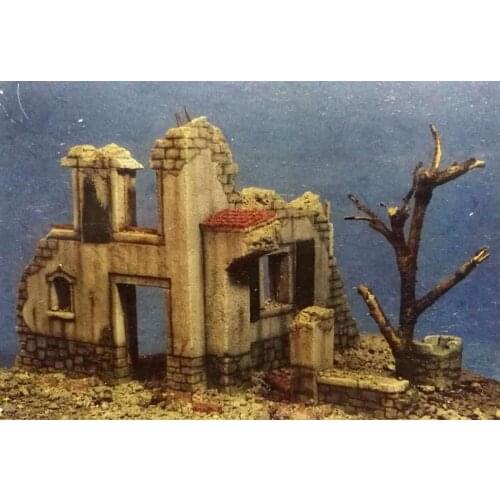 Resin building ruins without platform and trees 1:35