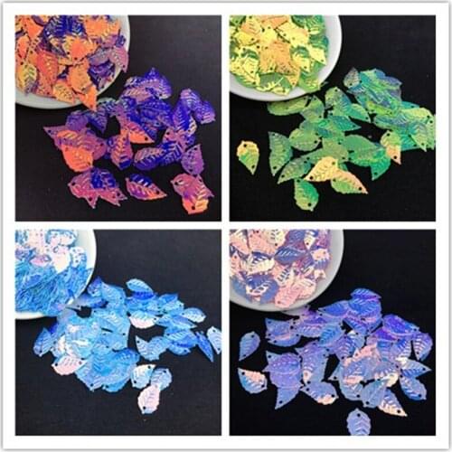100Pcs /Bag Golden Light Effect 9*16mm Leaf Shape Sequins 2 Holes PVC Paillettes DIY Sewing Sticker Cloth Garments Accessories