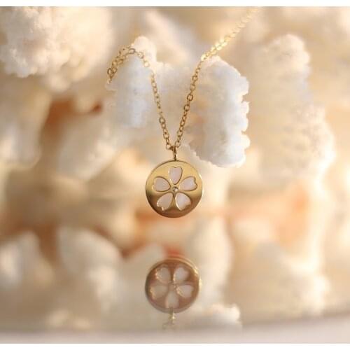 YUN RUO Luxury Shell Peach Blossom Pendant Necklace for Woman 18 k Gold Flower Choker 316 L Stainless Steel Jewelry High Polish