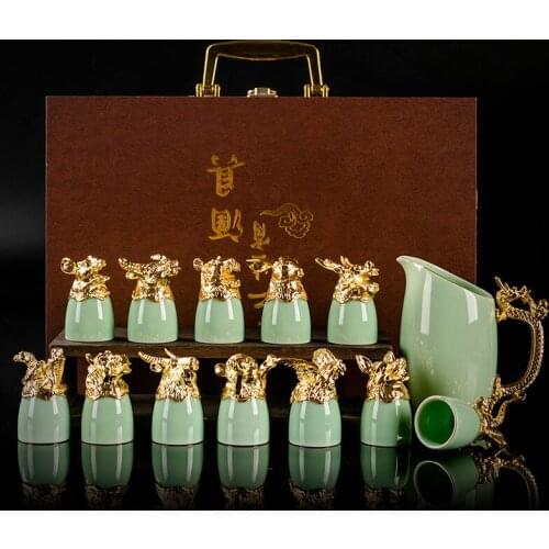 Creative Bride and Groom Mini Wine Glass Red Color Porcelain Cup Retro Luxurious Cups and Wine Glass Tacas Cups BD50WG