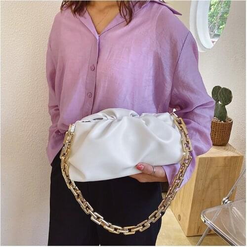 2021 Clutch Thick Gold Chains Clutch Bag Dumpling Clip Purse Bag Women Cloud Underarm Shoulder Bag Pleated Baguette Totes