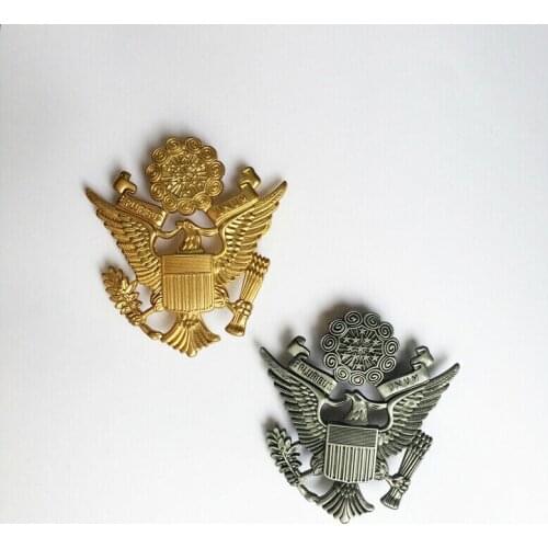 PAIR OF WWII US OFFICER ARMY PLURIBUS UNUM EAGLE CREST EMBLEM CAP BADGE HAT PIN - World military Store
