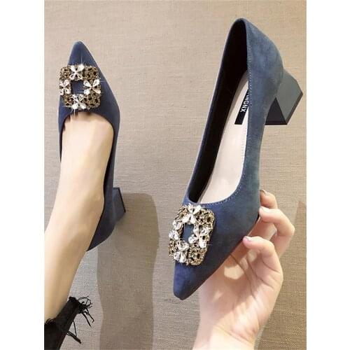 Womens shoes spring and autumn 2021 new pointed toe wild Korean mid-heel fairy style high heels rhinestone single shoes