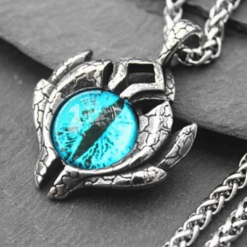 Fine Hand-made Personality Retro Handsome Totem Blue Magic Eye Pendant Mens and Womens Jewelry Accessories Necklace