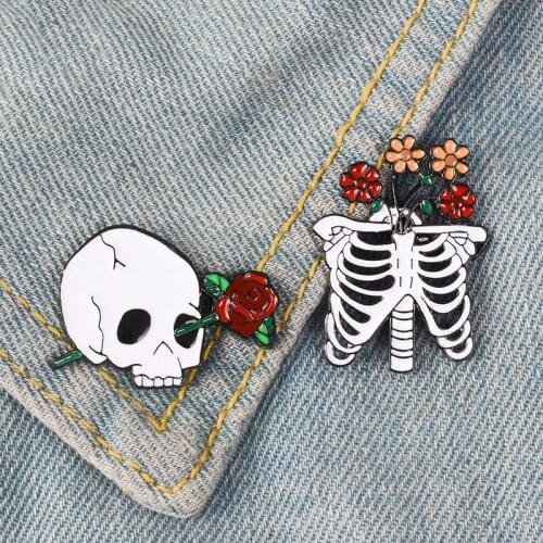 HOSENG 2Pcs/Lot White Skull Red Rose Flowers Alloy Brooch Women Man Gothic Punk Cool Jewelry Gift HS_9546