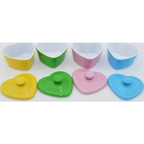 1PCS 1:12 Scale Dollhouse Miniature Pot Heart Shape Doll House Pretend Play Kitchen Toy Accessories