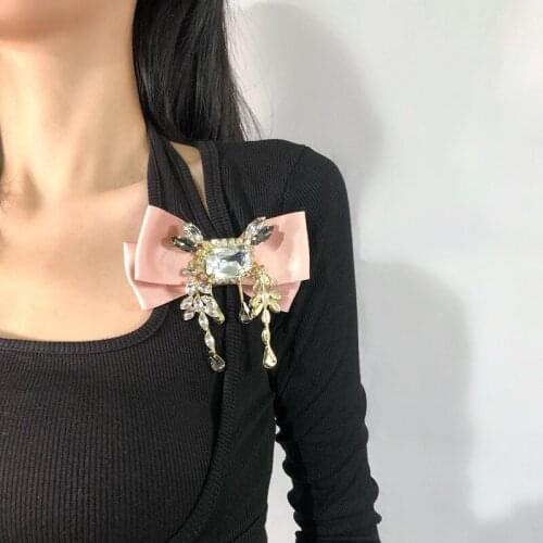 KHWPS Black Brooches For Clothes