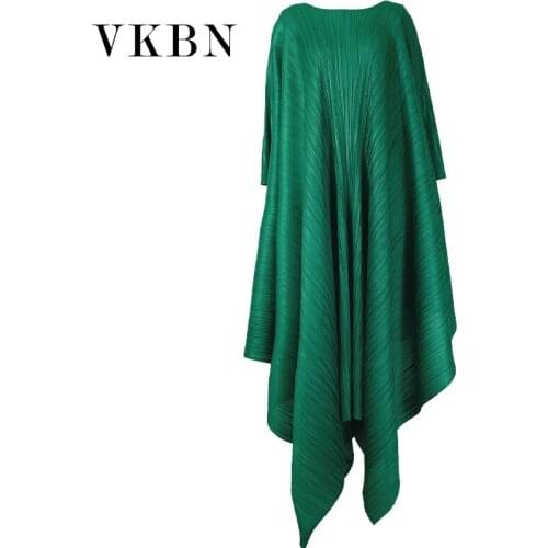 VKBN 2021 Spring Autumn Green Dress Women Long Batwing Sleeve O-Neck High Street Irregular Party Plus Size Clothing for Women
