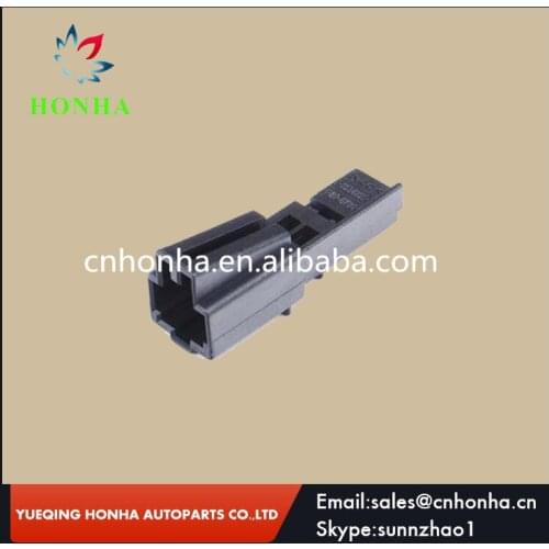 4E0972575 2 Pin Male Wire Refires Accessories Car Door Lamp Connector License Plate lights LED