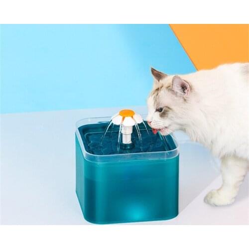 USB Electric Automatic Pet Water Drinker Filter Dispenser Cats Dog Water Fountain Bowl Drinking Feeder With LED Light Display 2L
