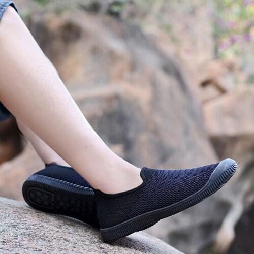 Men Casual Shoes Zapatos Casuales Work Shoes Sneakers Men Casual Leather Fashion Mesh Mens Slip On Zapatillas Informales Hombre