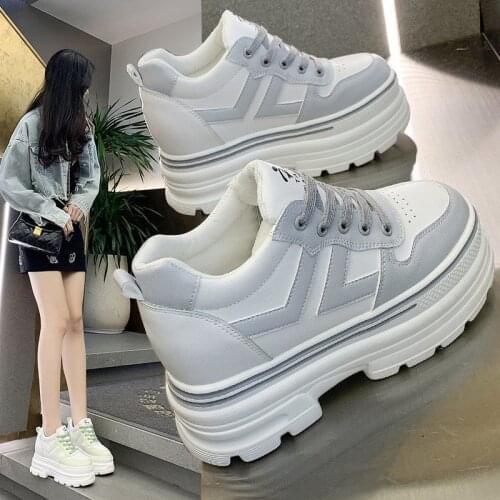 Daddy shoes womens spring 2021 new trendy students all-match single shoes thick-soled casual sports increased white shoes women
