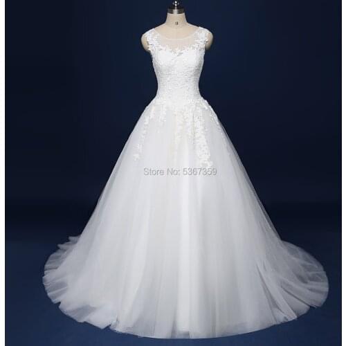 Vintage Lace Appliques Wedding-Dresses White Ivory Beautiful A Line Bridal Gown Vestido De Noiva