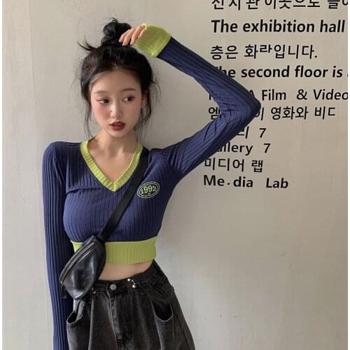 Knit Sweater Western Style V-neck Womens Autumn Slim-fit Contrast Short Cropped Long Sleeved Bottoming Shirt Drop Shipping