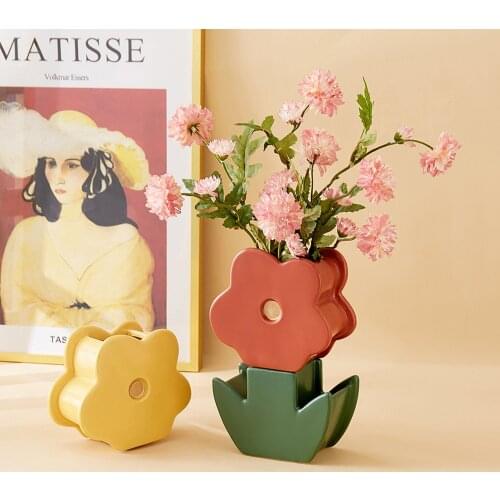 INS Style Creative Flower Shape Ceramic Vase Nordic Home Decoration Living Room Decoration Bedroom Decorative Vases Ceramic Gift
