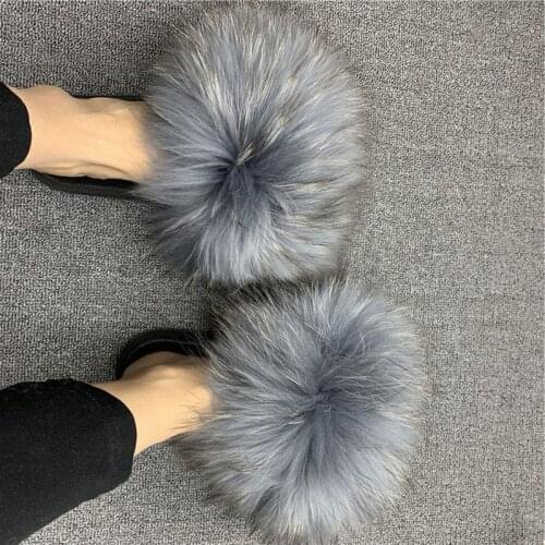 Women Warm Fascinating Fluffy Fur Slippers Fashion Ladies Indoor Comfortable Pretty Fur Slides Girl Casual Beach Fur Flip Flops