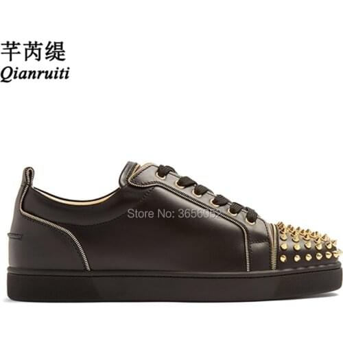 Qianruiti Shiny Leather Black White Metal Zip-effect Trim Low Top Lace-up Mens Sport Shoes Casual Chained Spike Runway Sneakers