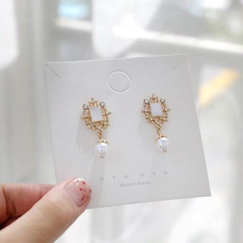 S925 needle palace wind pearl ear stud temperament simple all-match retro advanced sense earrings clip
