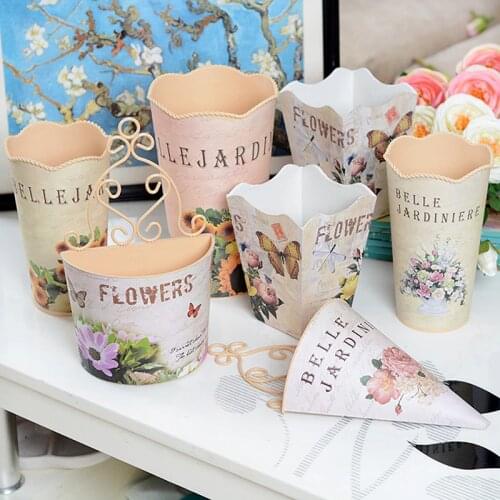 1Pcs Plastic Wall-mounting Flower Basket Decoration Courtyard Rattan Plant Wall Garden Vase Pot for Household Bedroom Ornaments