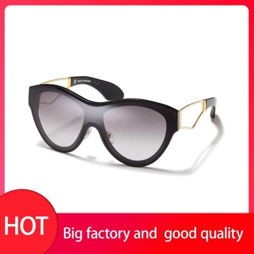 18k Gold Oversized Square Women Sunglasses Sporty Top Bar Detail Luxe Design Metal Combination Of Geometric Shape Solid Acetate