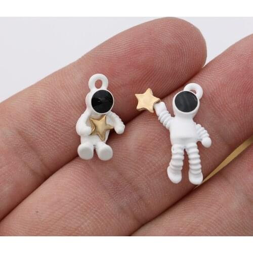 5Pcs Enamel White Spray paint Astronaut Charm Pendant for Jewelry Making Earrings Bracelet Necklace Accessories DIY Findings