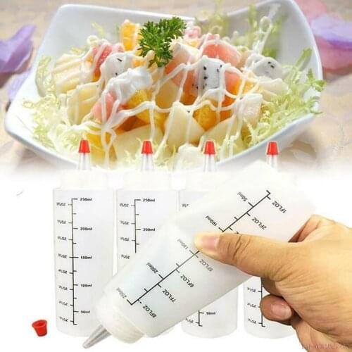8oz Plastic Spiked Bottle Needle Nosed Scale Squeezabl Bottle With Leak-proof Salad Squeeze Bottle Kitchen Tools 1PC