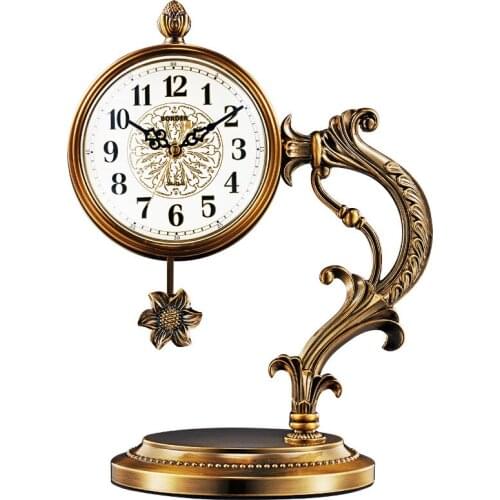 Simple Vintage Table Clock Pendulum Clock Living Room Bedroom Desktop Decor Europea Style Craft Mute Desktop Clock OrnamentsLA24