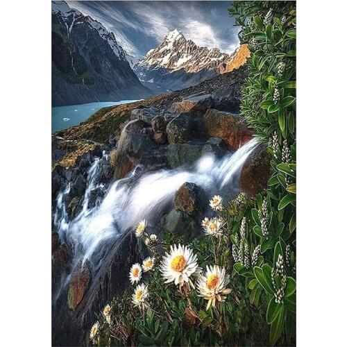 BMBY-Round Diamond Full Diamond Painting Set Living Room Dining Room Decorative Painting Mural Daisy Falls