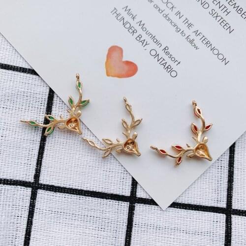 Wholesale DIY jewelry accessories luxury temperament elk-shaped pendant earrings necklace jewelry accessories materials