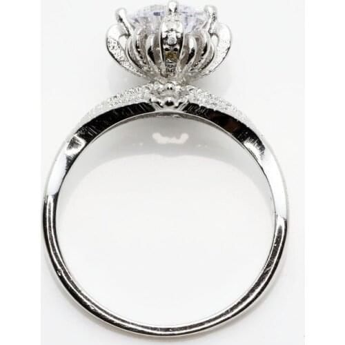 WYJZY Exquisite inlaid AAA zircon ladies engagement ring fashion personality crown design wedding jewelry Christmas gift