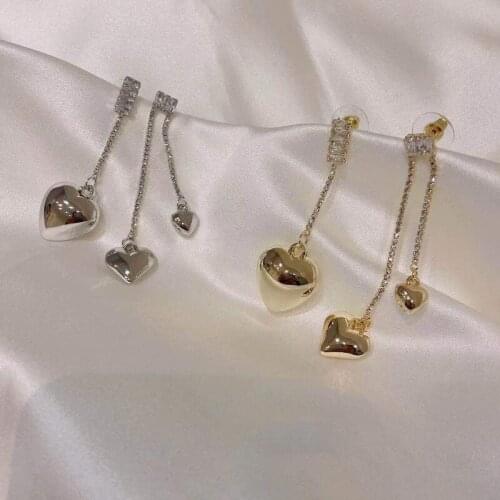 LOVOACC Minimalist Asymmetric Love Heart Tassel Earrings for Women Gold Color Metallic Heart Drop Dangle Earrings Pendientes