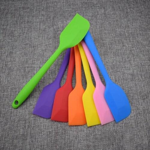 1Pcs Cake tools Silicone Cream Butter Cake Spatula Mixing Batter Scraper Brush Butter Mixer Cake Brushes Baking Tool Kitchenware