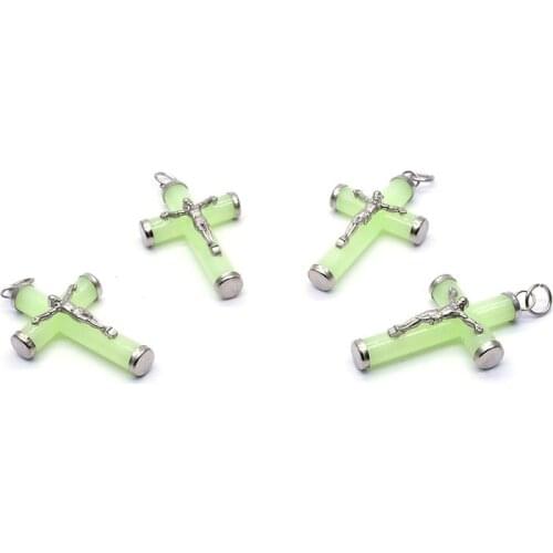 10 pieces one bag of religious plastic luminous spontaneous Light Crucifix beads accessories can be do by hand DIY or as a gift