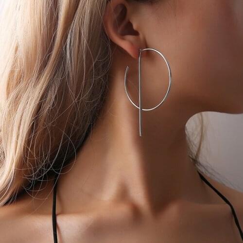 Origin Summer Minimalist Geometrical C Shape Hoop Earings for Women Exaggeration Metal Earings Party Jewellery Accessories
