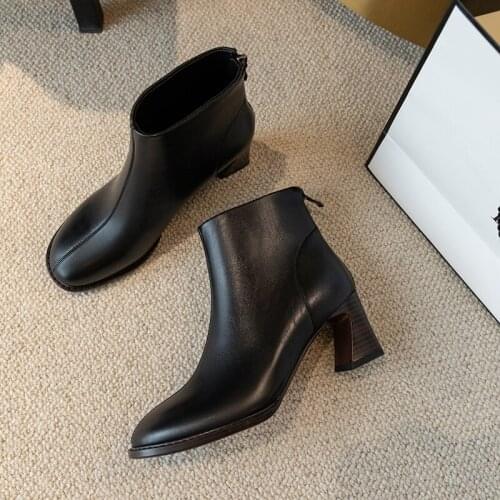 2021 Fashion Leather Zipper 6.5cm High Heels Short Boots Vintage Elegant Dating Princess Ankle Boots