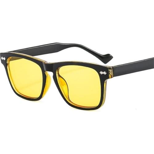 Fashion Clear Ocean Lens Women Sunglasses Vintage Rivets Square Yellow Blue Eyewear Men Trending Shades UV400 Sun Glasses