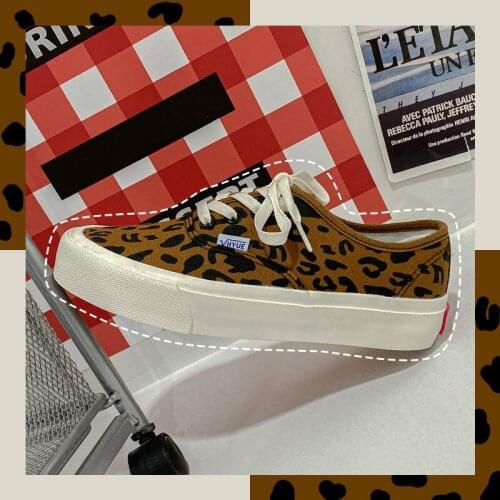 Fashion Leopard Print Canvas Shoes Women Autumn Low-top Womens Board Shoes Women Casual Shoes Lace Up Flat Shoes Sneakers Women