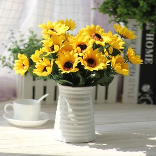 Sweet Artificial Sunflowers Plants Wedding Decorations Silk Flower Bouquet Sunflower Table Decoration Home Decoration