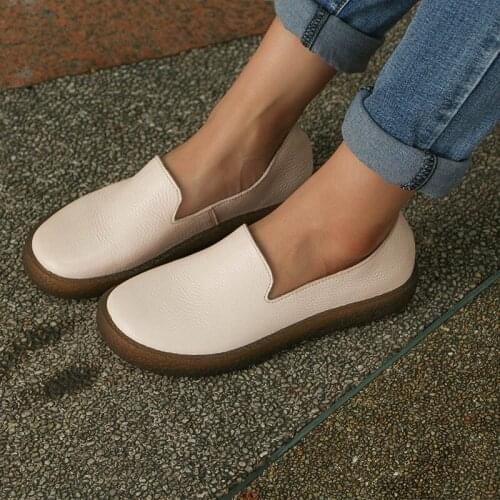 2020 Genuine Leather Flat Shoes Woman Hand-sewn Genuine Leather Loafers Slip On Round Toe soft Comfortable Casual women shoes