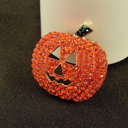 The New Hollow Rhinestone Point Drill Pumpkin Brooch Pin Red Christmas Pumpkin Brooch Ornament Halloween Jacket Handbag Decor
